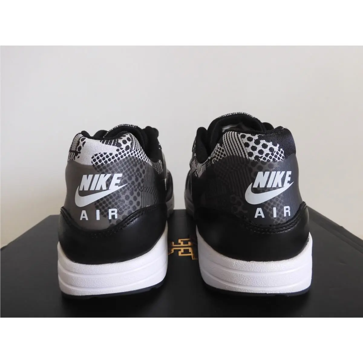 Nike shoes - Nike Air Max 1 Ultra - 718451-001 - Black (UPC: 091206840231) 2
