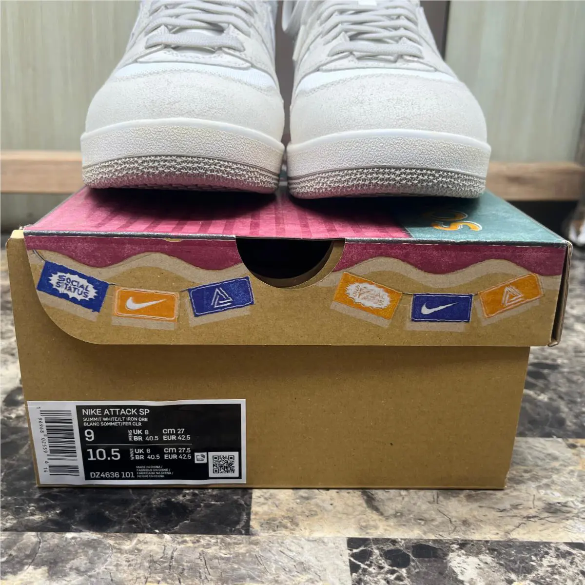 Nike shoes - White 2