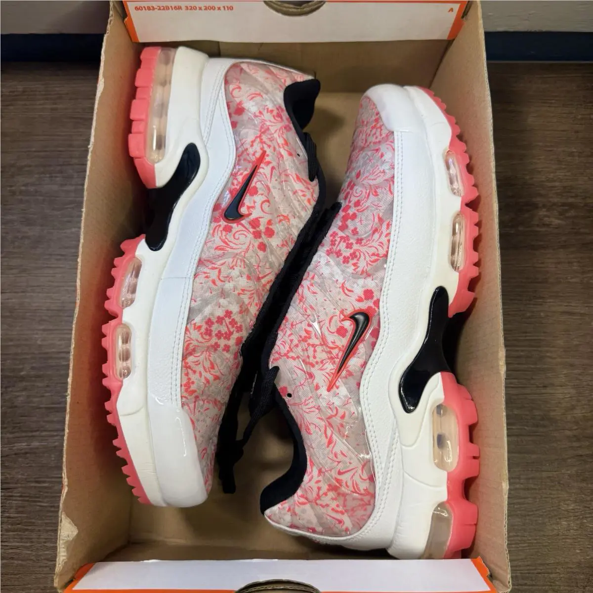 Nike shoes - Nike Air Max Plus - Air Max Plus - HJ4512-100 - Pink 1