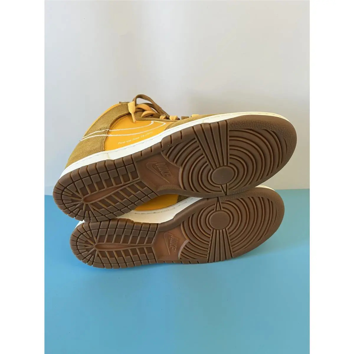 Nike shoes - SE - DH6758700 - Gold 10