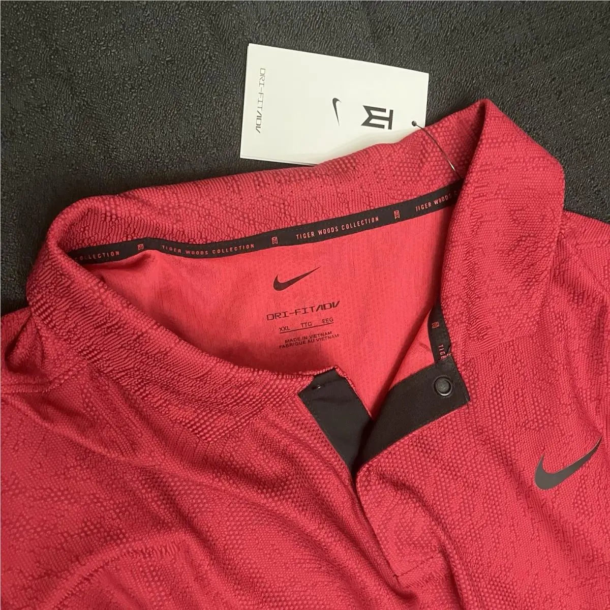 Nike clothing - TIger Woods ADV First Major Win Anniversary Polo - Sunday Red Black 11