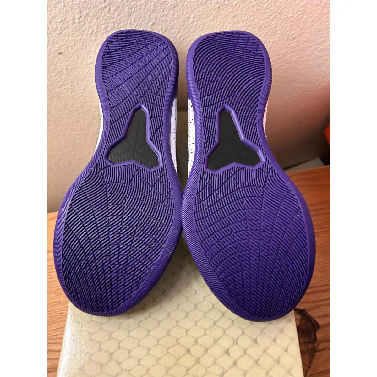Nike shoes - Nike Kobe A.D. - Kobe - White/Court Purple-Black (UPC: 888412043101) 6