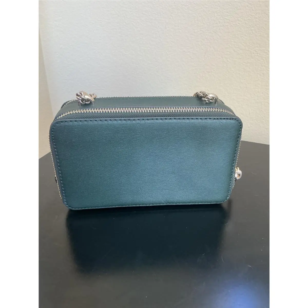 Kate Spade  bag   - Exterior: Black Satchel 30