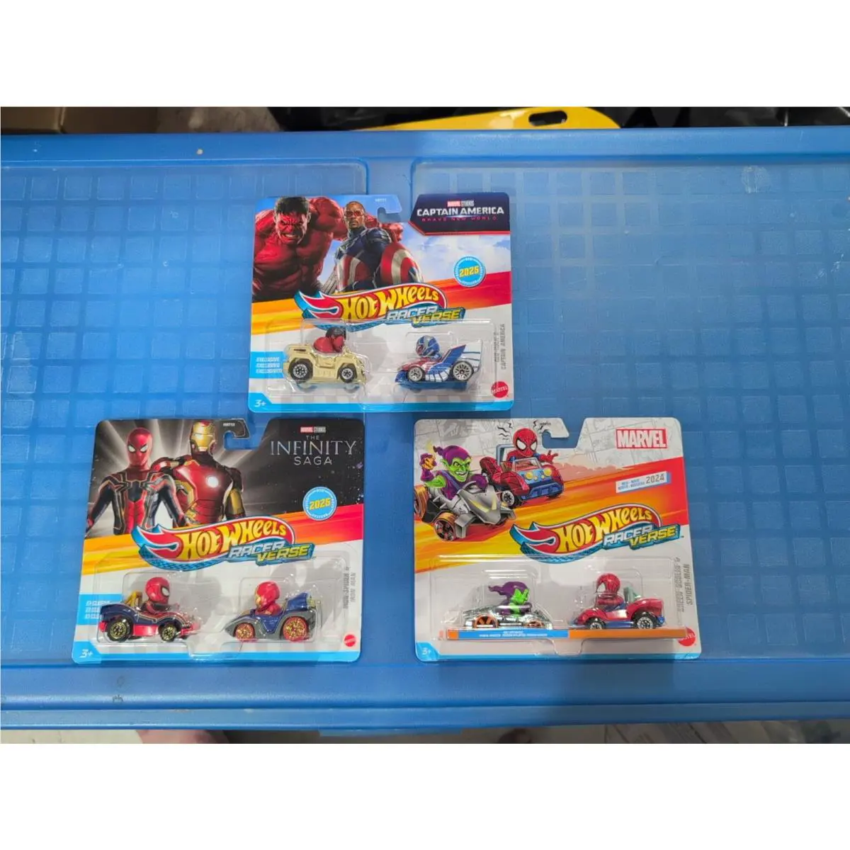 Hot Wheels Racer Verse Marvel Ultimate Collection Red Hulk Captain America Spidy