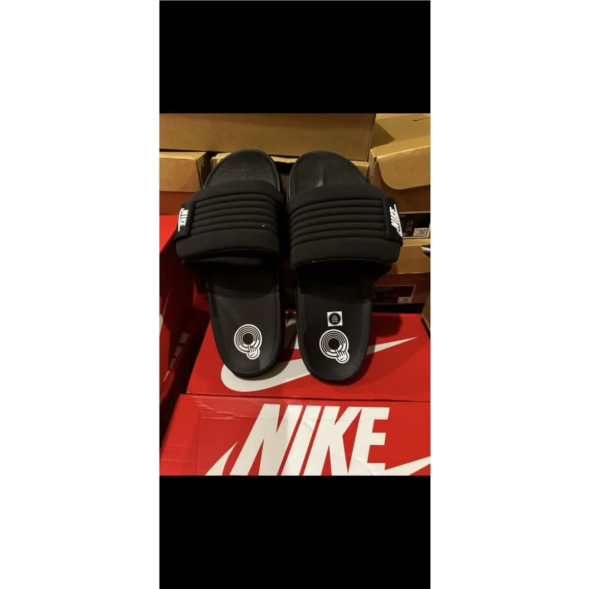 Nike shoes - Black (UPC: 196607807392) 0