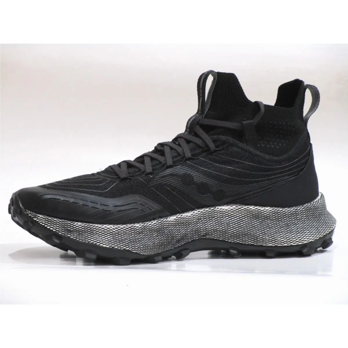 Saucony shoes - Saucony Endorphin Mid - Endorphin Mid - S20646-05 - Black 1