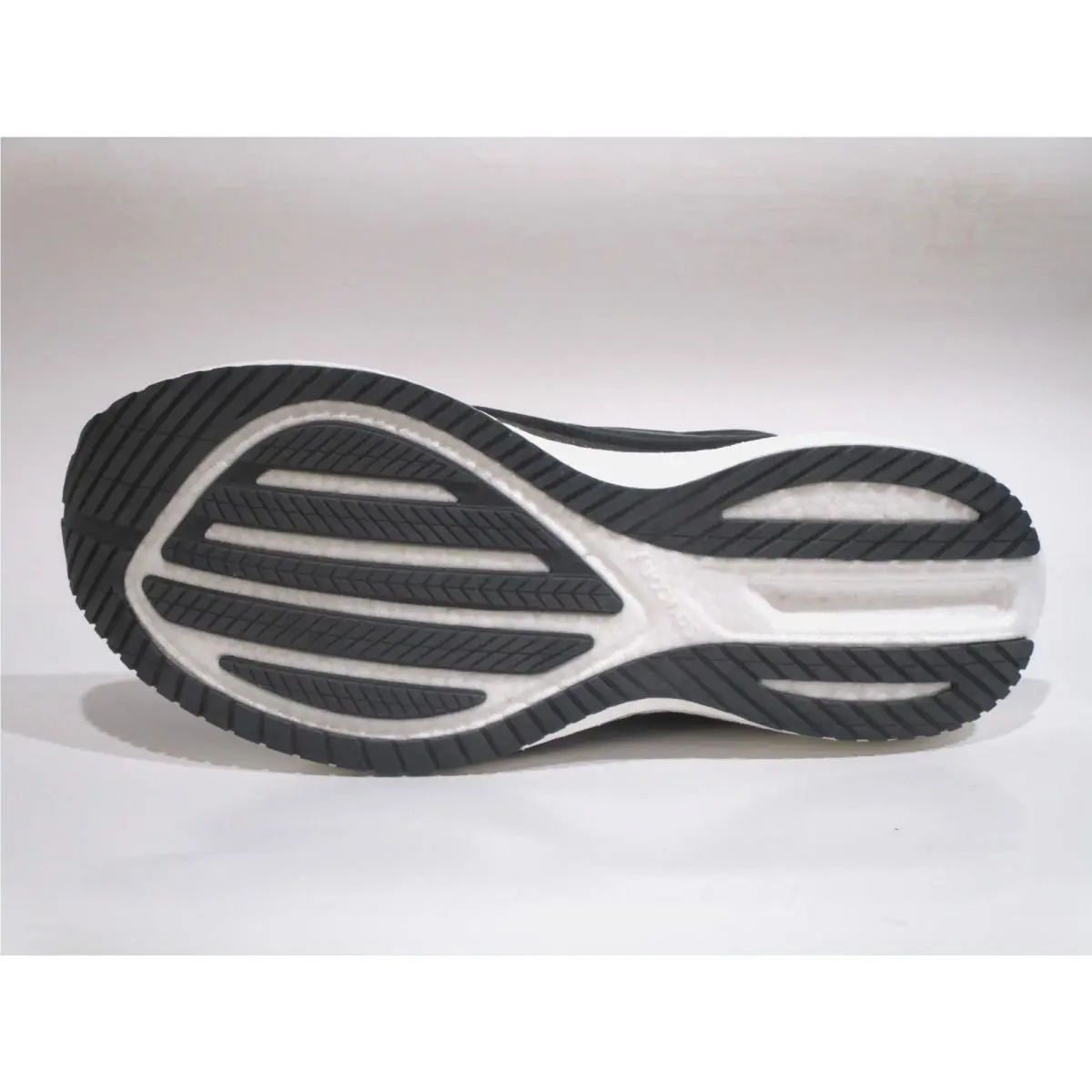 Saucony shoes - Saucony Triumph 20 - Triumph - S20759-10 - Black/White 3