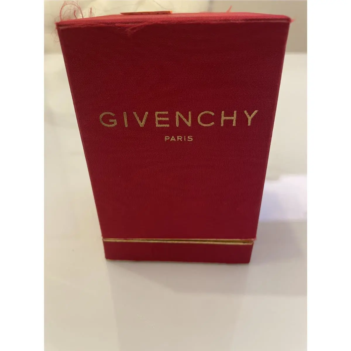 Givenchy L`interdit 30ML Fluid