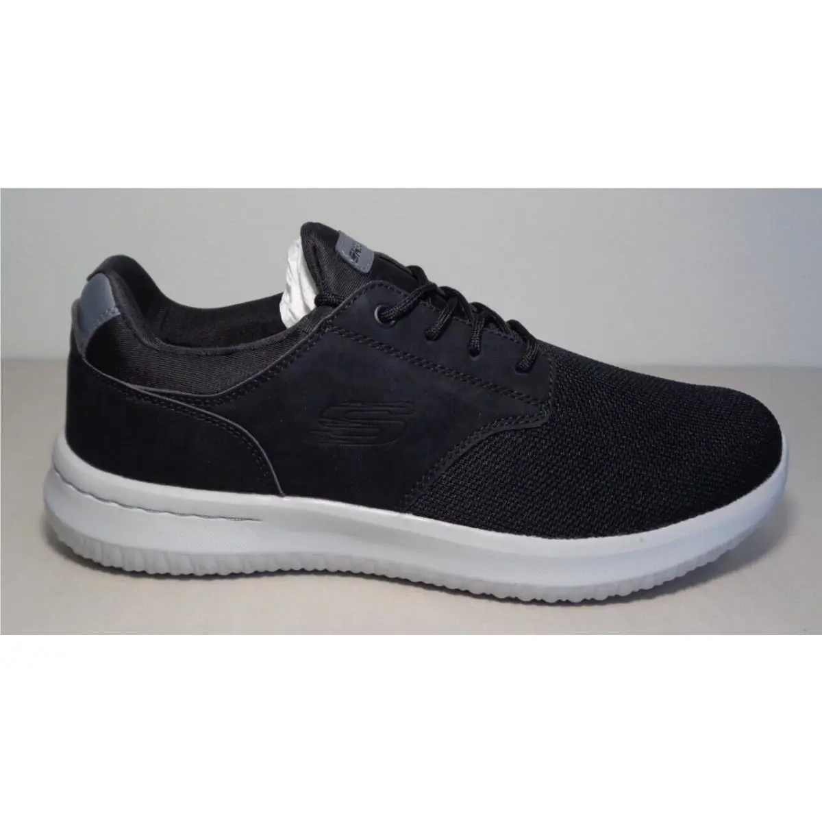 Skechers shoes - Black (UPC: 195969816820) 0