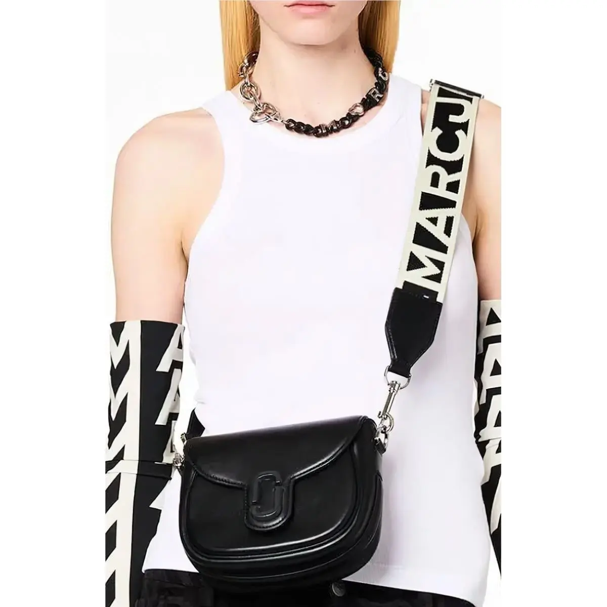 Marc Jacobs Women`s The Messenger Saddle Bag Small In Leather Black OS
