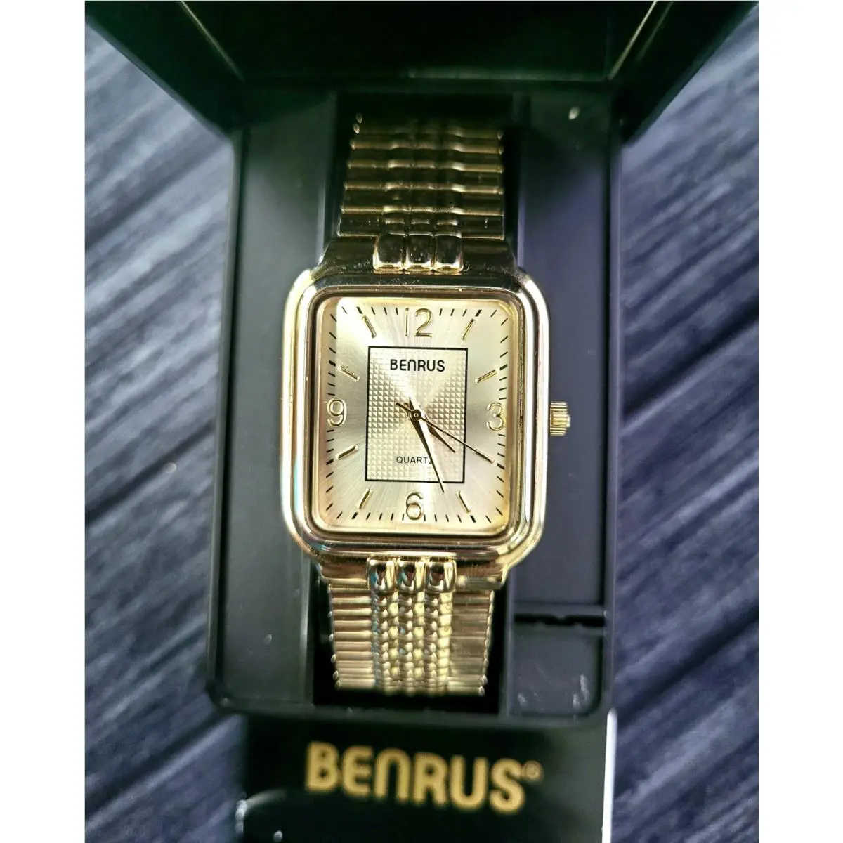Condition Vintage  Mens Retro Watch by Benrus