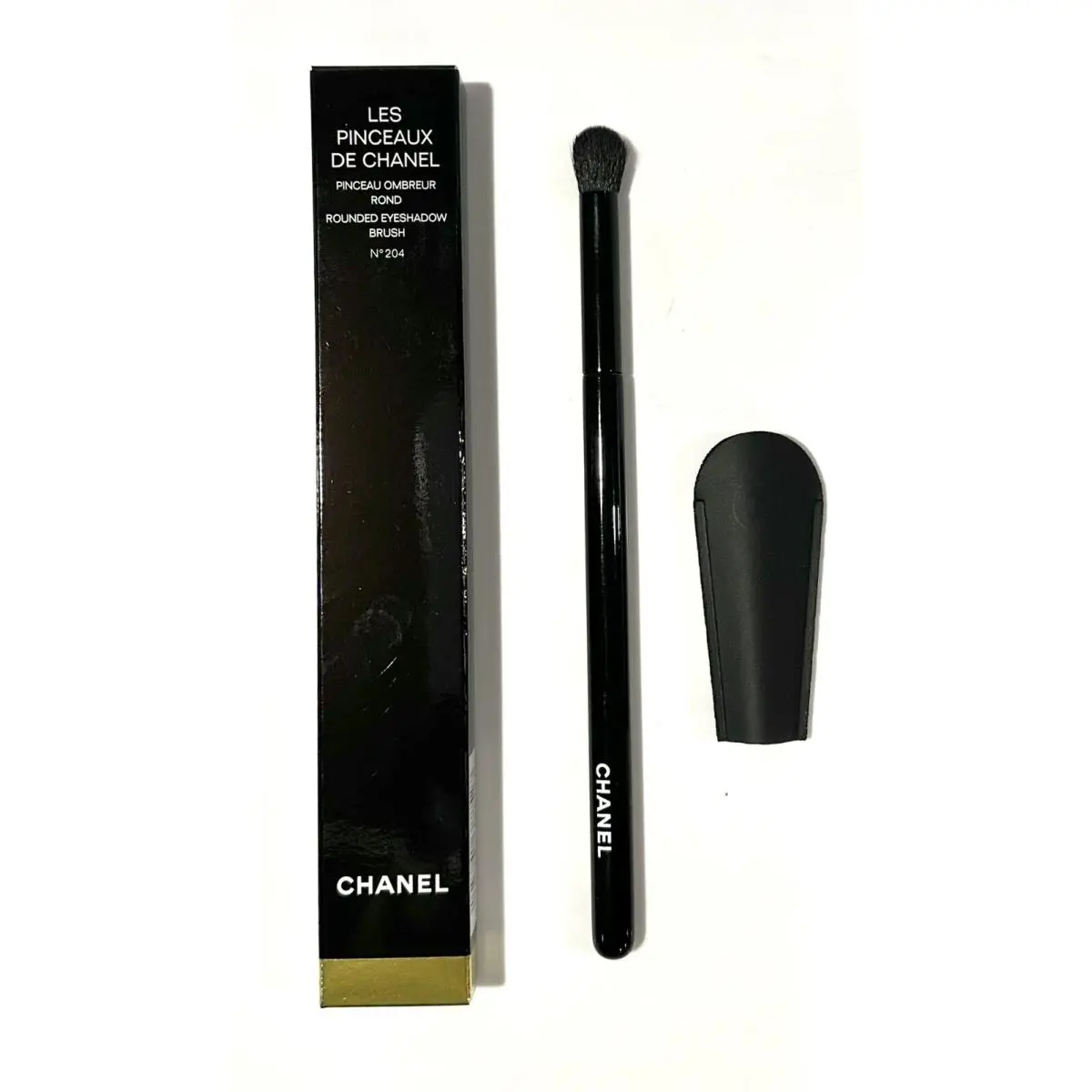 Chanel Les Pinceaux DE Chanel Rounded Eyeshadow Brush 204 Regular Size