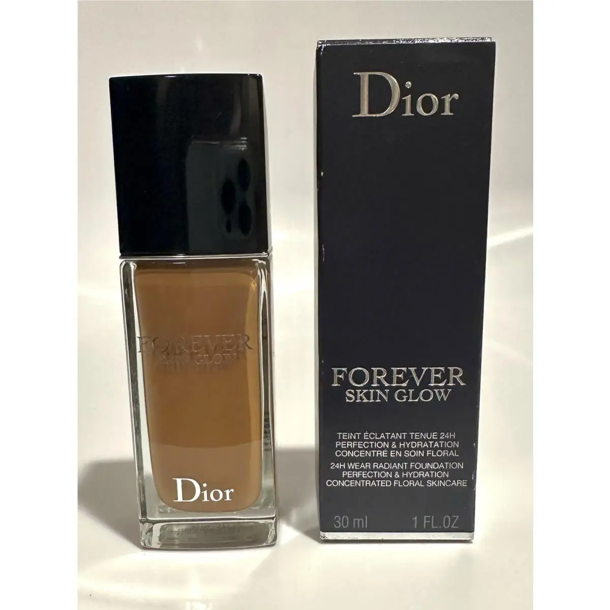 Forever Skin Glow 24H Radiant Foundation 5N Neutral / Glow 1.0oz by Dior