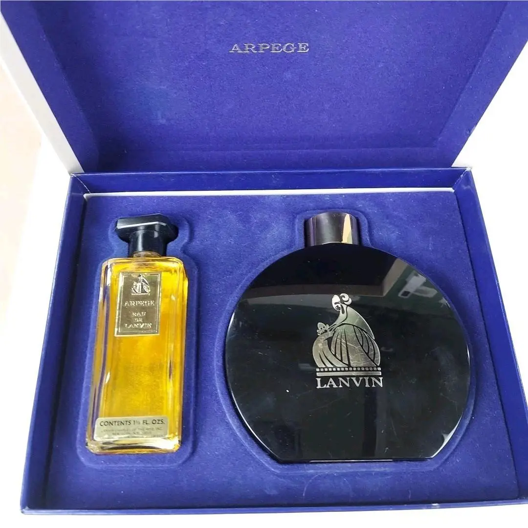 Lanvin Vtg Argege Eau de Lanv Set 1.5 oz Perfume 2.75 oz Talc Powder