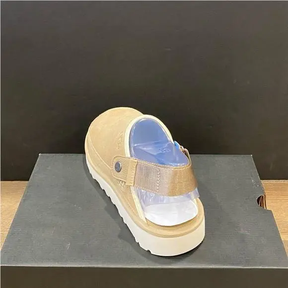 UGG shoes - Sand 1