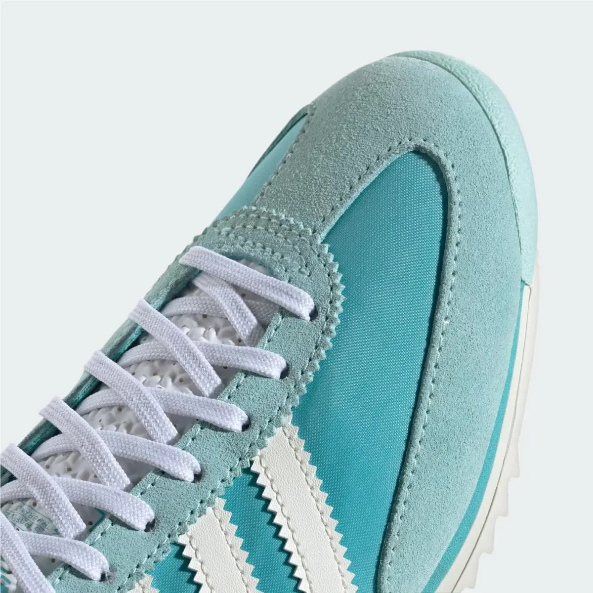 Adidas shoes - adidas Originals - Originals - JI0199 - White 2