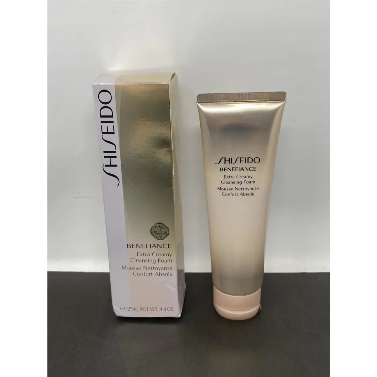 Shiseido Benefiance Extra Creamy Cleansing Foam 4.4oz / 125mL••