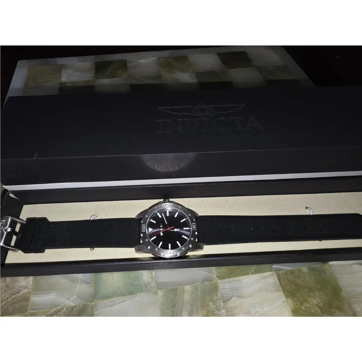 Invicta Quartz Charcoal Dial Men`s Watch 27778. Stainless. Water Resistant 50 m