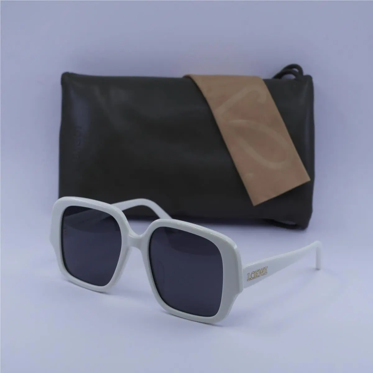 Loewe LW40134U 25A Ivory/smoke 54-18-140 Sunglasses