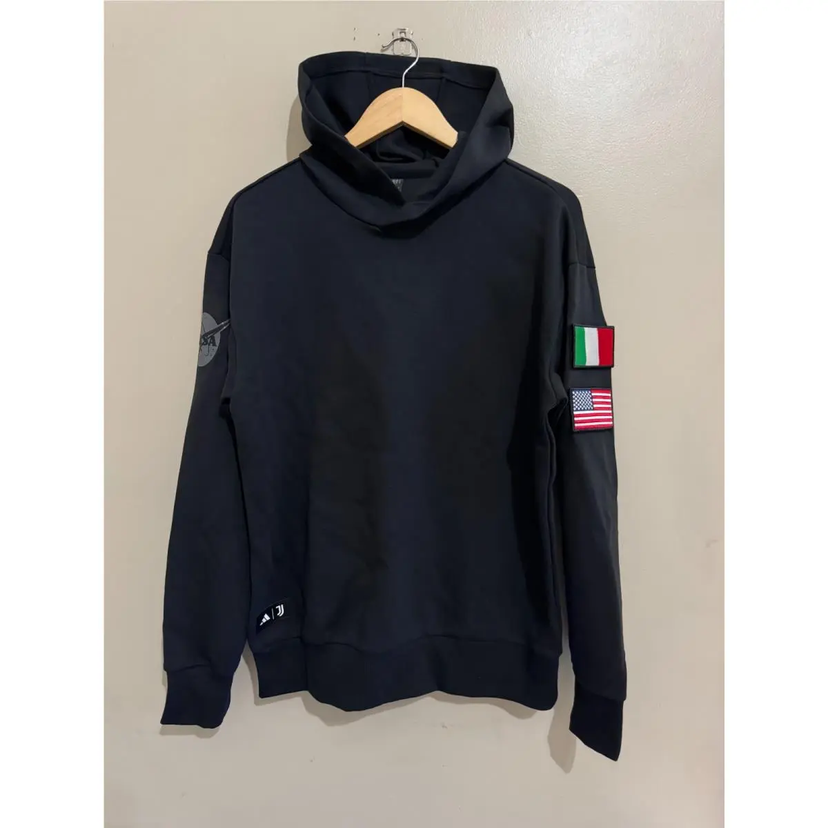 Adidas Juventus x Nasa Usa Italy Black Knit Hoodie Soccer Mens Size M JE3129