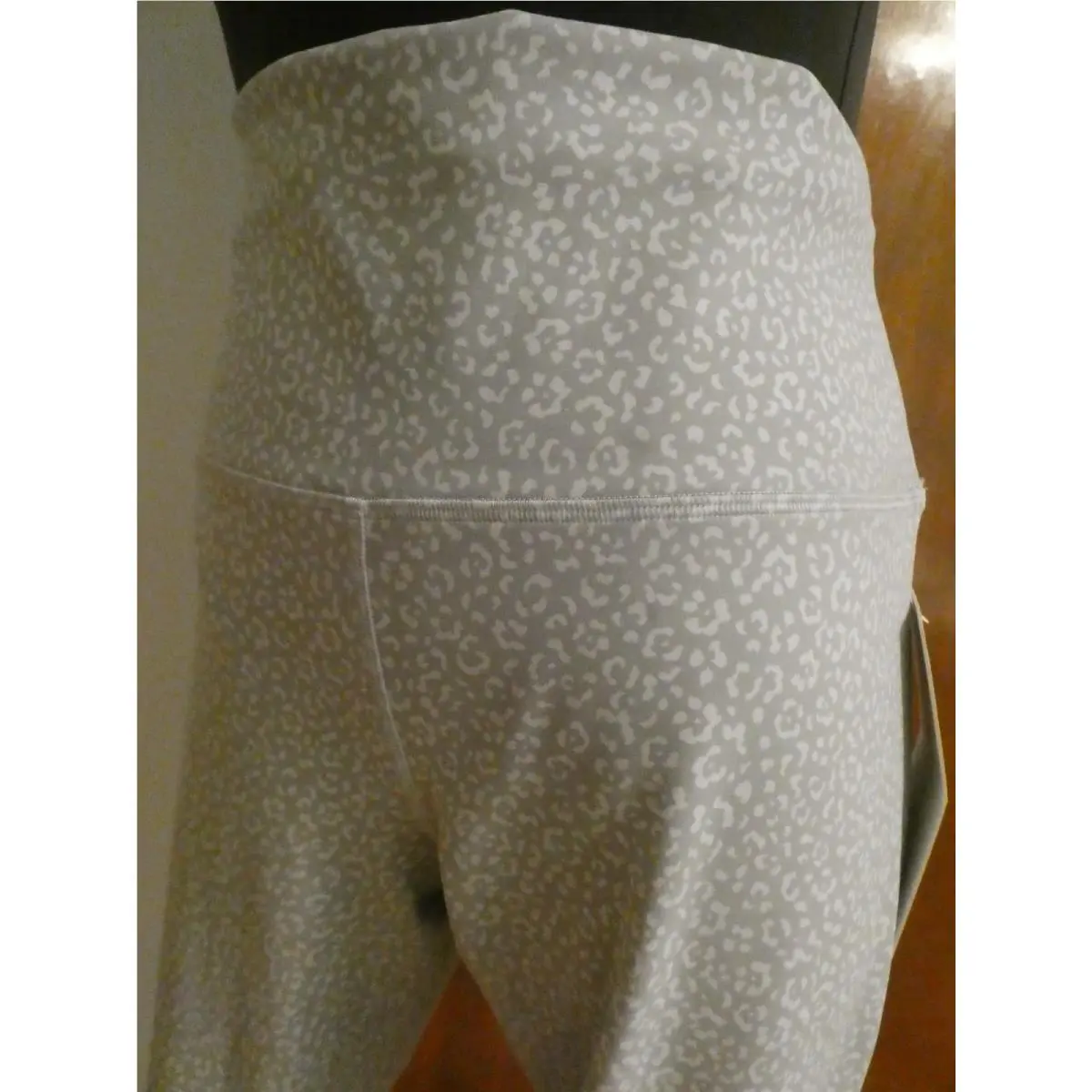 Lululemon clothing - Gray/Black 6