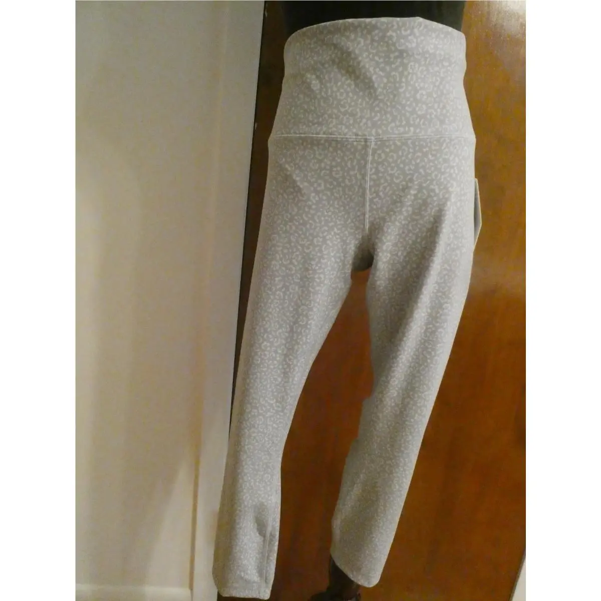 Lululemon clothing - Gray/Black 20