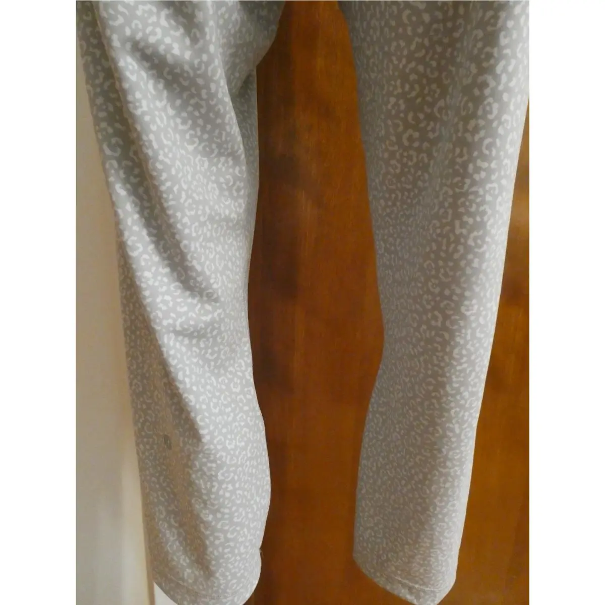 Lululemon clothing - Gray/Black 36