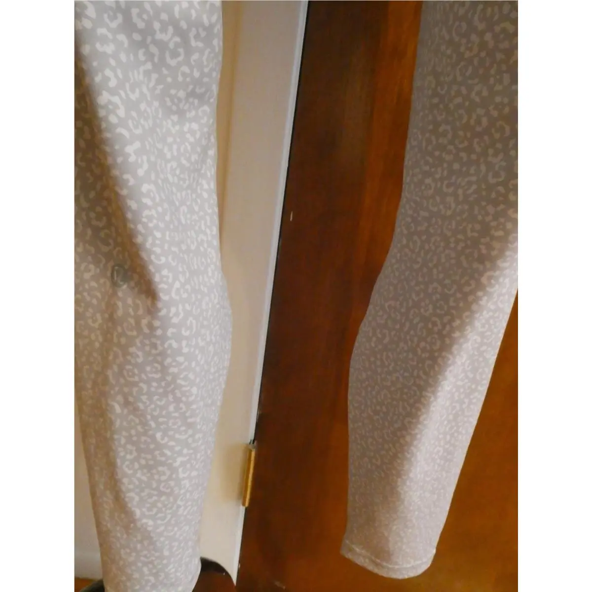 Lululemon clothing - Gray/White 32