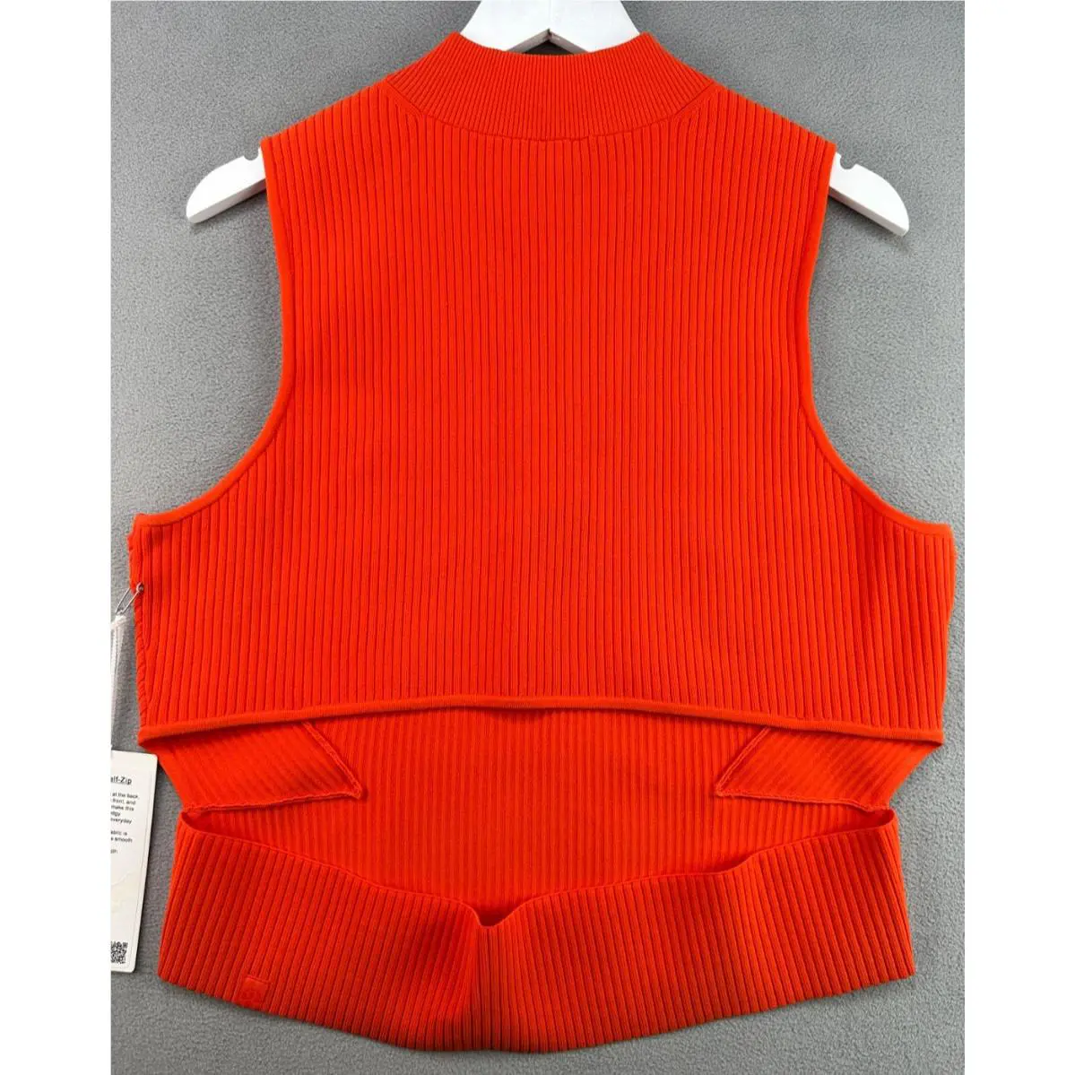 Lululemon clothing - Lululemon - W3GK7S - Orange 1