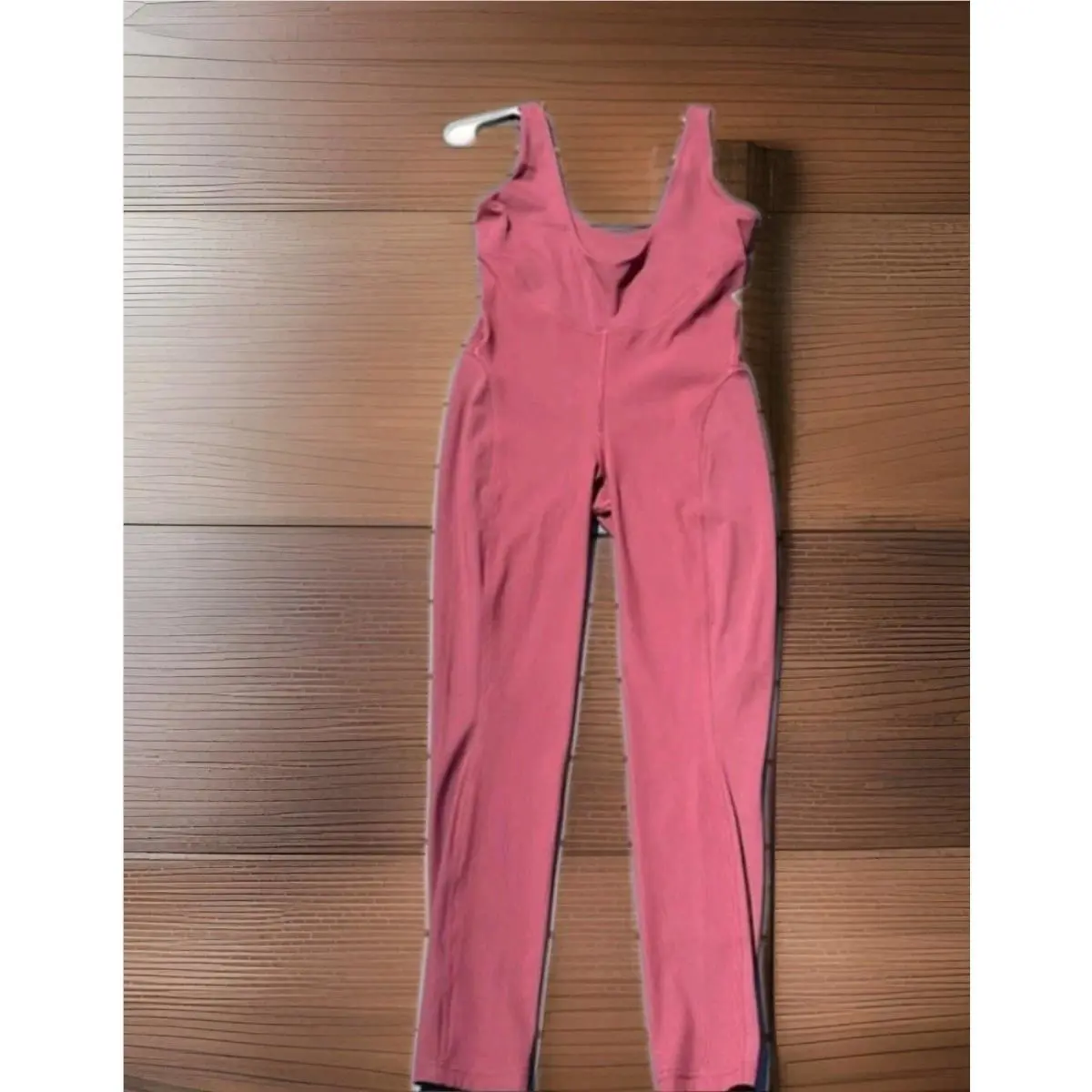 Lululemon clothing - maroon 1