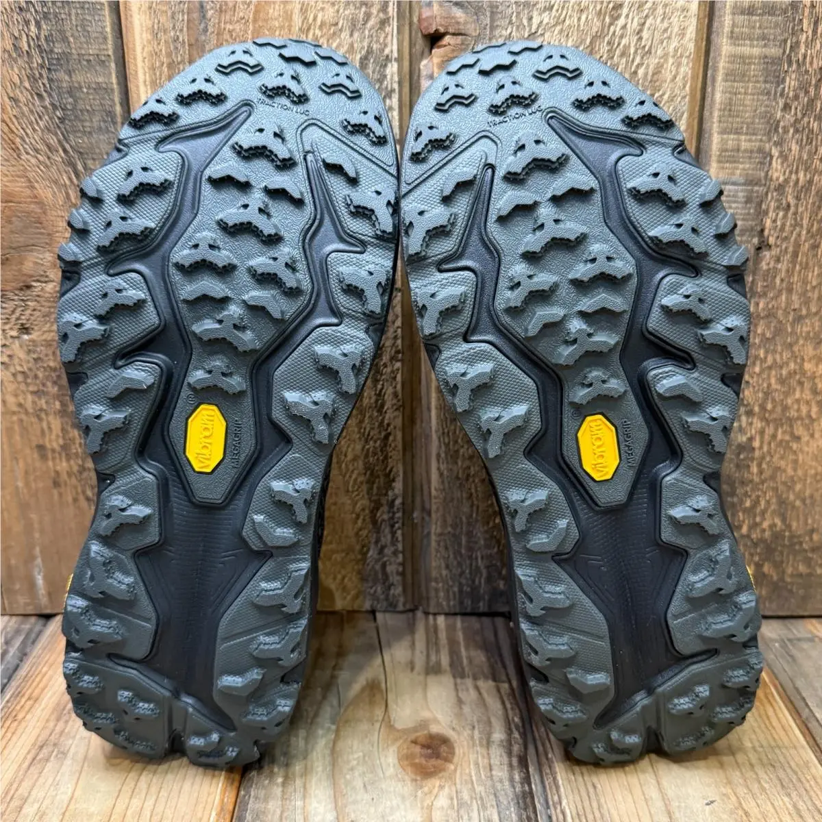 Hoka shoes - Hoka One One Speedgoat 6 - 1155150-BCKT - Black 6