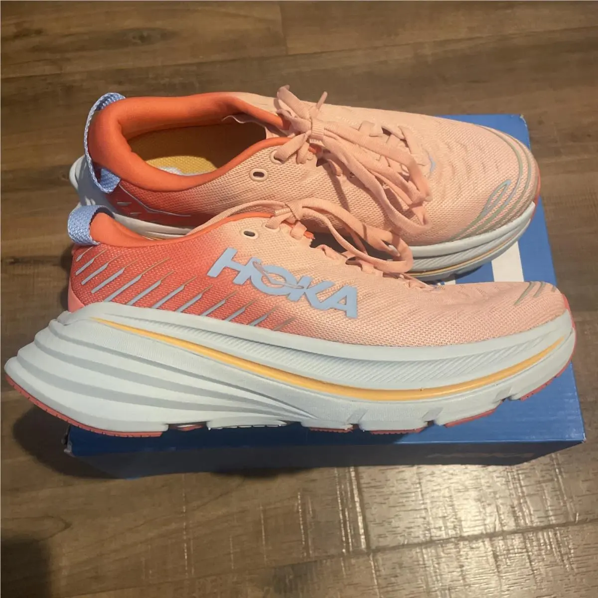 Hoka One One Bondi X Women`s Size 8.5B Running Shoes Peach Parfait 1113513/cppf