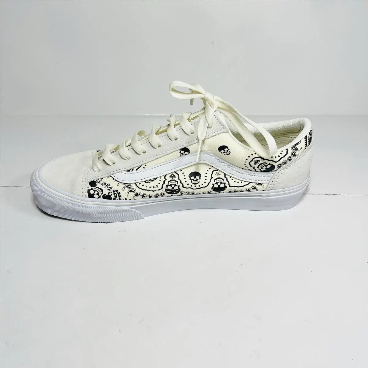 Vans shoes - VANS Style 36 - Style - VN0A54F642S - Off-White/Black (UPC: 194902663491) 2