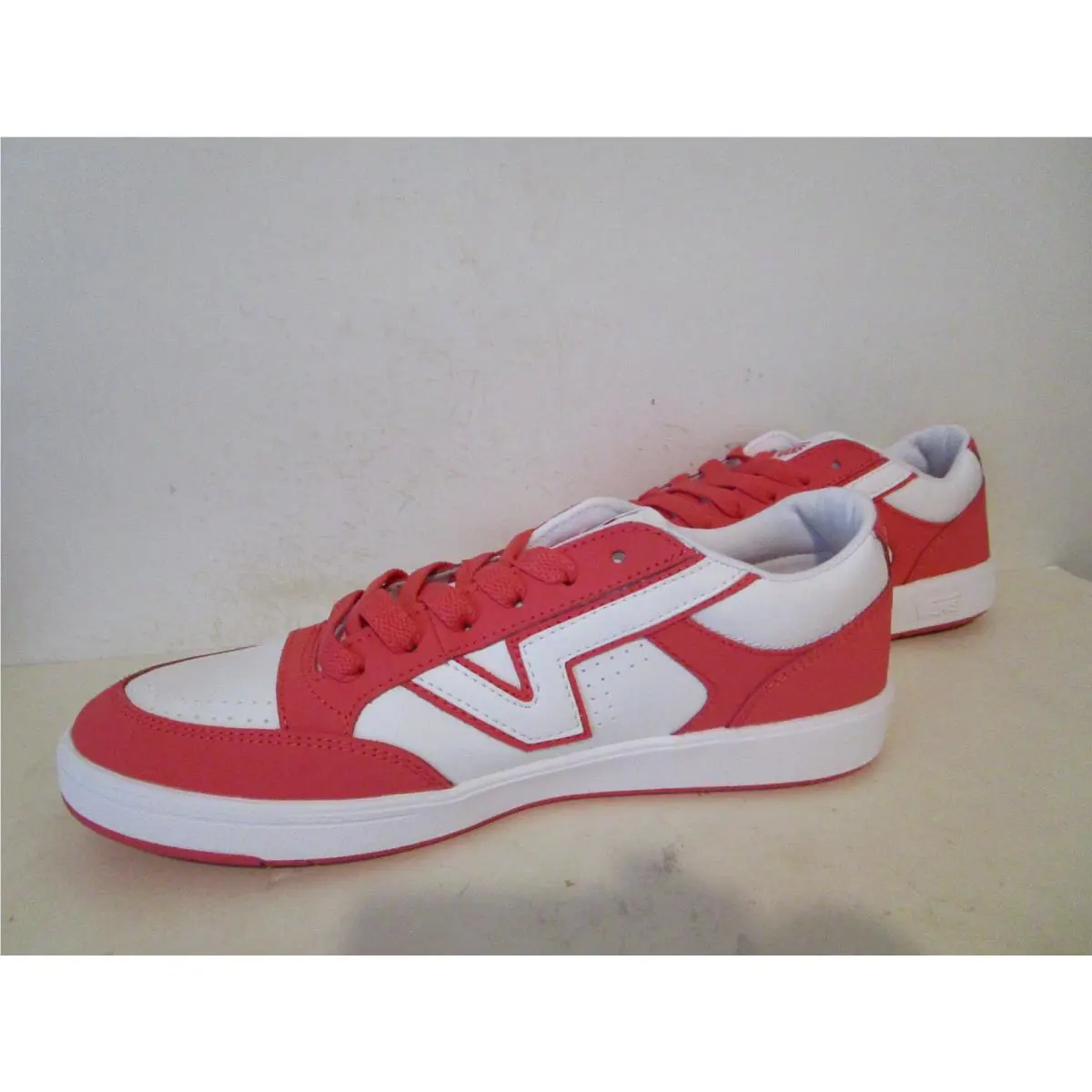 Vans shoes - VANS Lowland - Lowland - VN000BWBSYC - Strawberry (UPC: 197063273455) 1