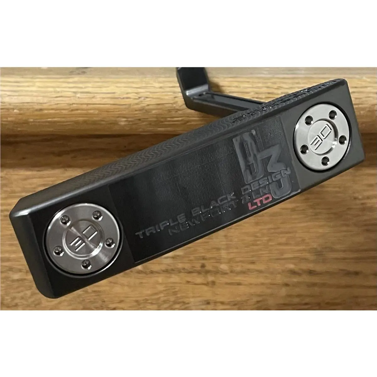 Scotty Cameron  - B3 Triple Black LTD Newport 2 Long Neck - Black, Lie Angle: Black 2