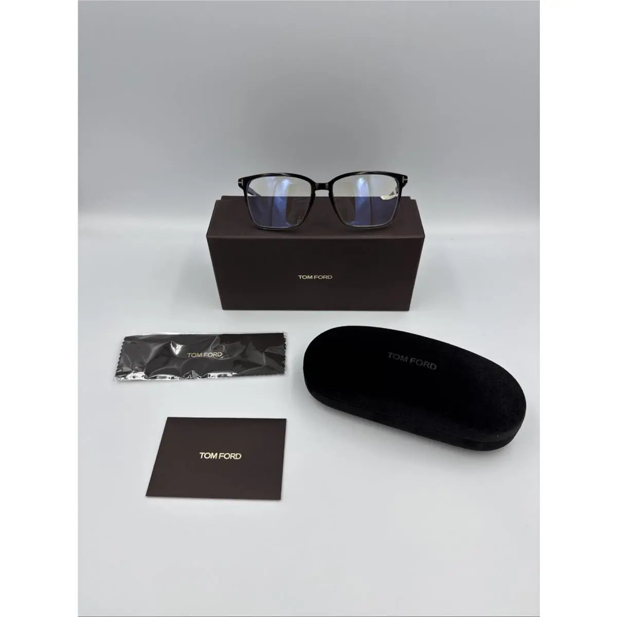 Tom Ford Eyeglasses FT5696B 056-56