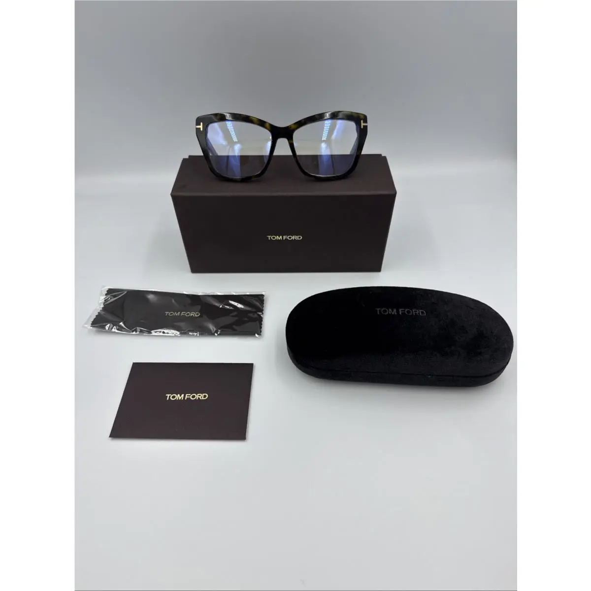 Tom Ford Eyeglasses FT5826B 052-55