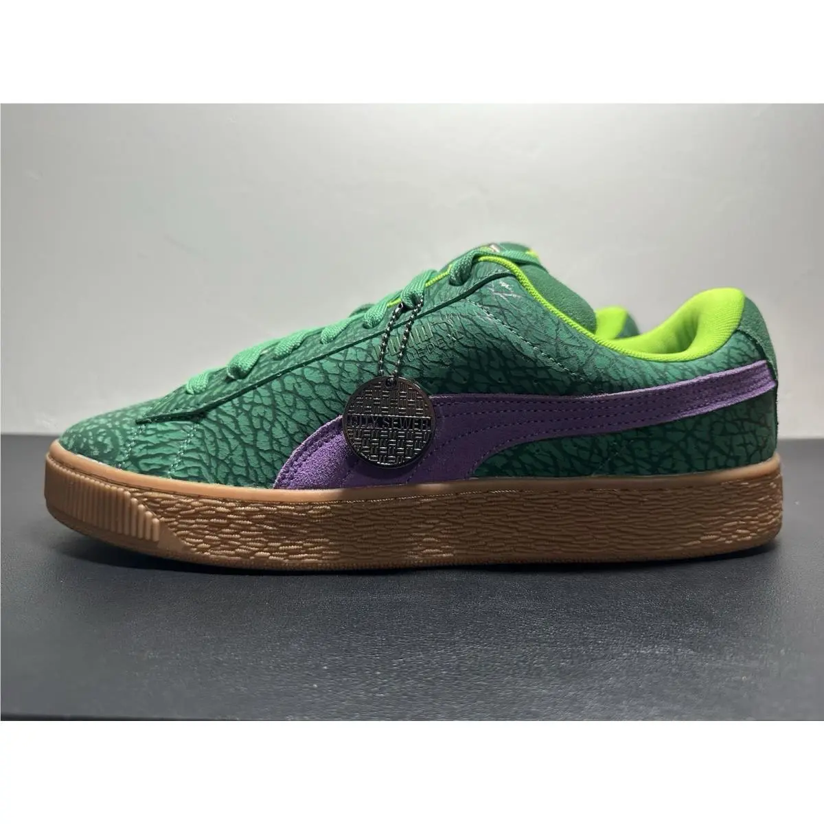 Puma shoes - PUMA Suede - Suede - 401304-01 - Green, Manufacturer: Vine/Gum (UPC: 197673155196) 1