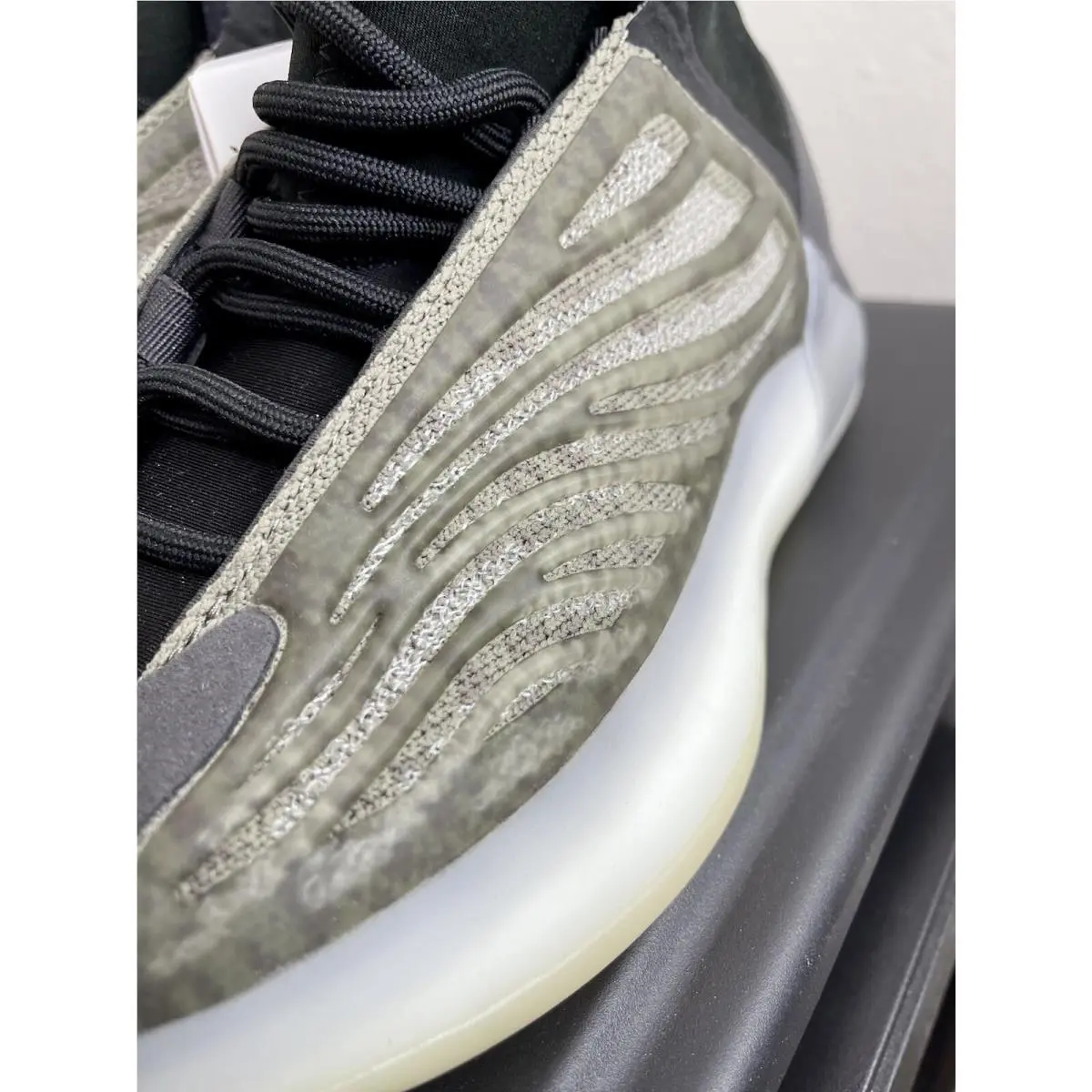 Adidas shoes - adidas Yeezy QNTM - Yeezy QNTM - H68771 - Multicolor 11