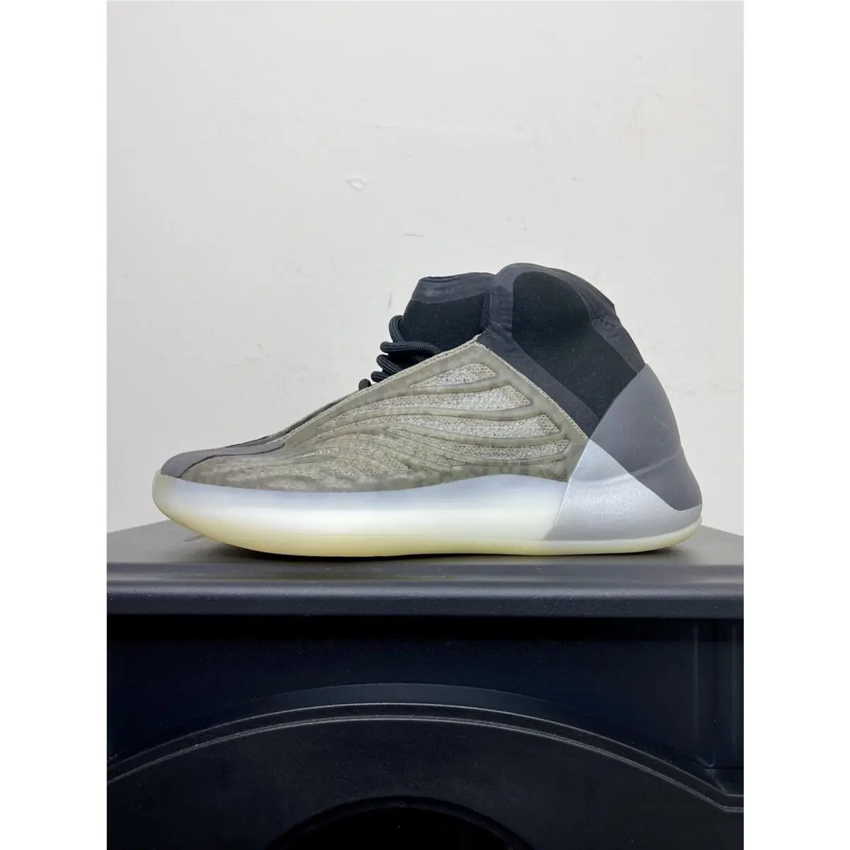Adidas shoes - adidas Yeezy QNTM - Yeezy QNTM - H68771 - Multicolor 10