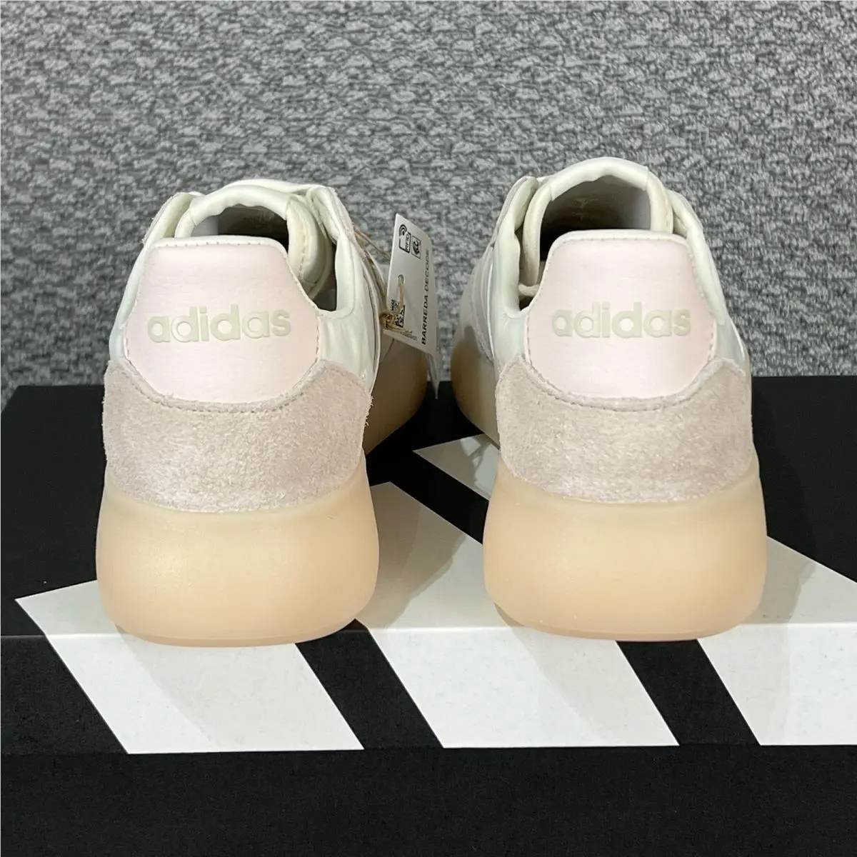 Adidas shoes - adidas Barreda - Barreda - JI2322 - Pink 3