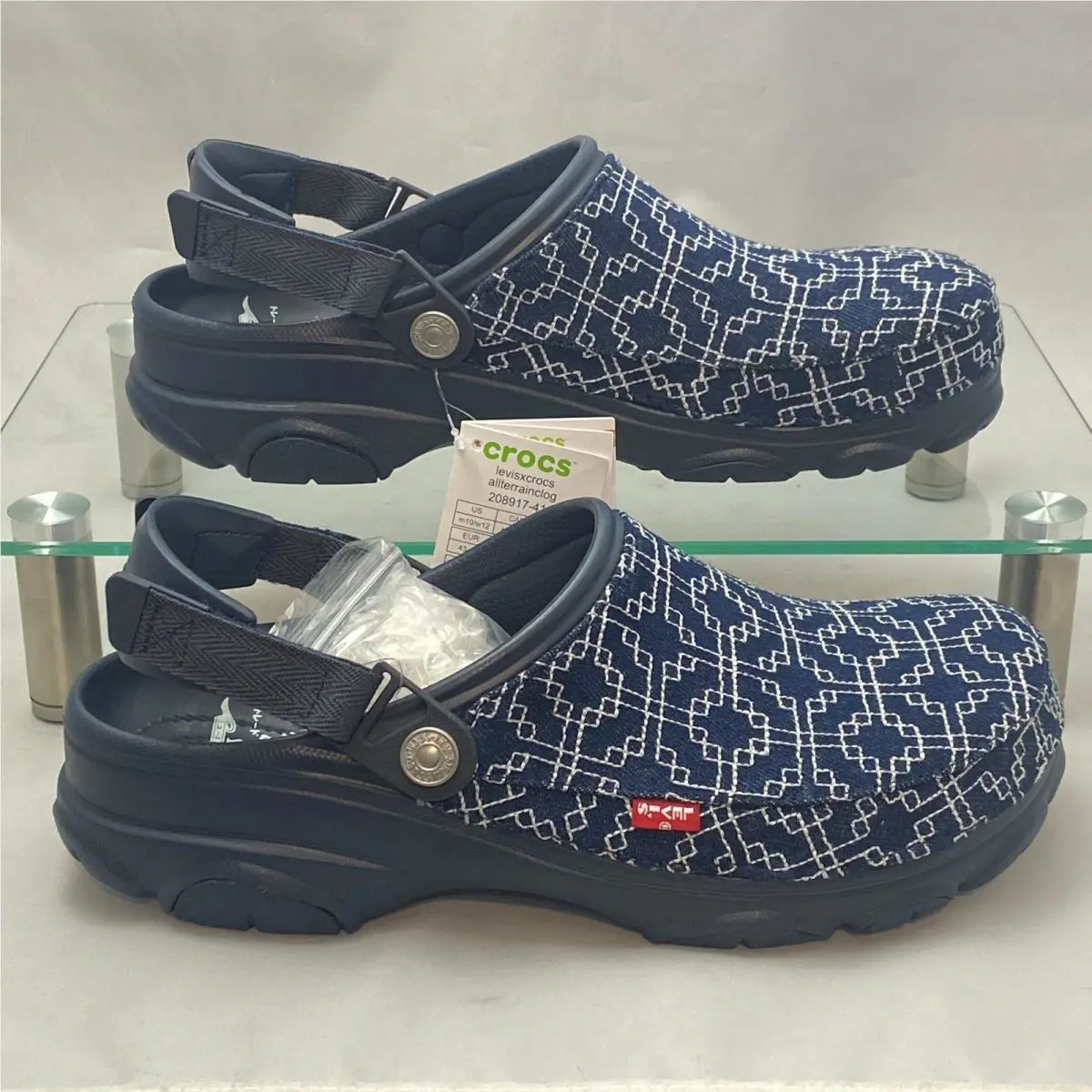 Levis x Crocs Classic All-terrain Clog Men 10/12W Navy Sashiko Dark Wash Red Tab