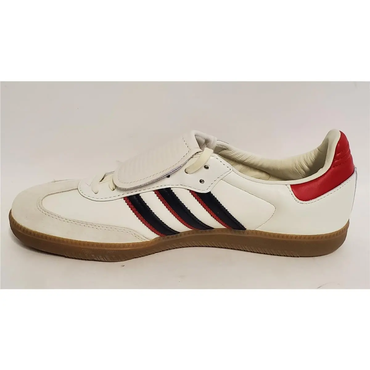 Adidas shoes - White (UPC: 197613346240) 0