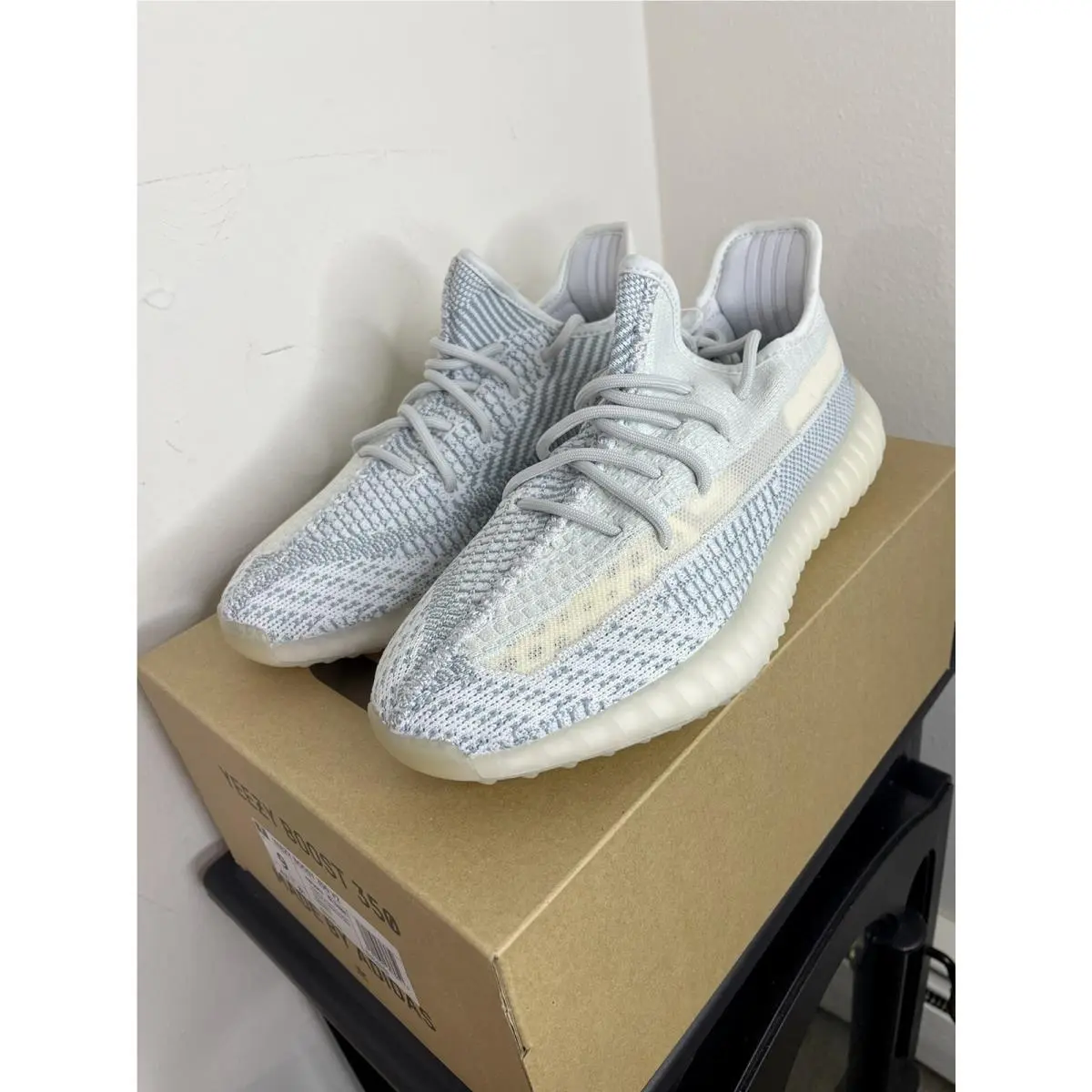 Adidas Yeezy Boost 350 V2 Cloud White FW3043 Size 9 Ships Out Same Day