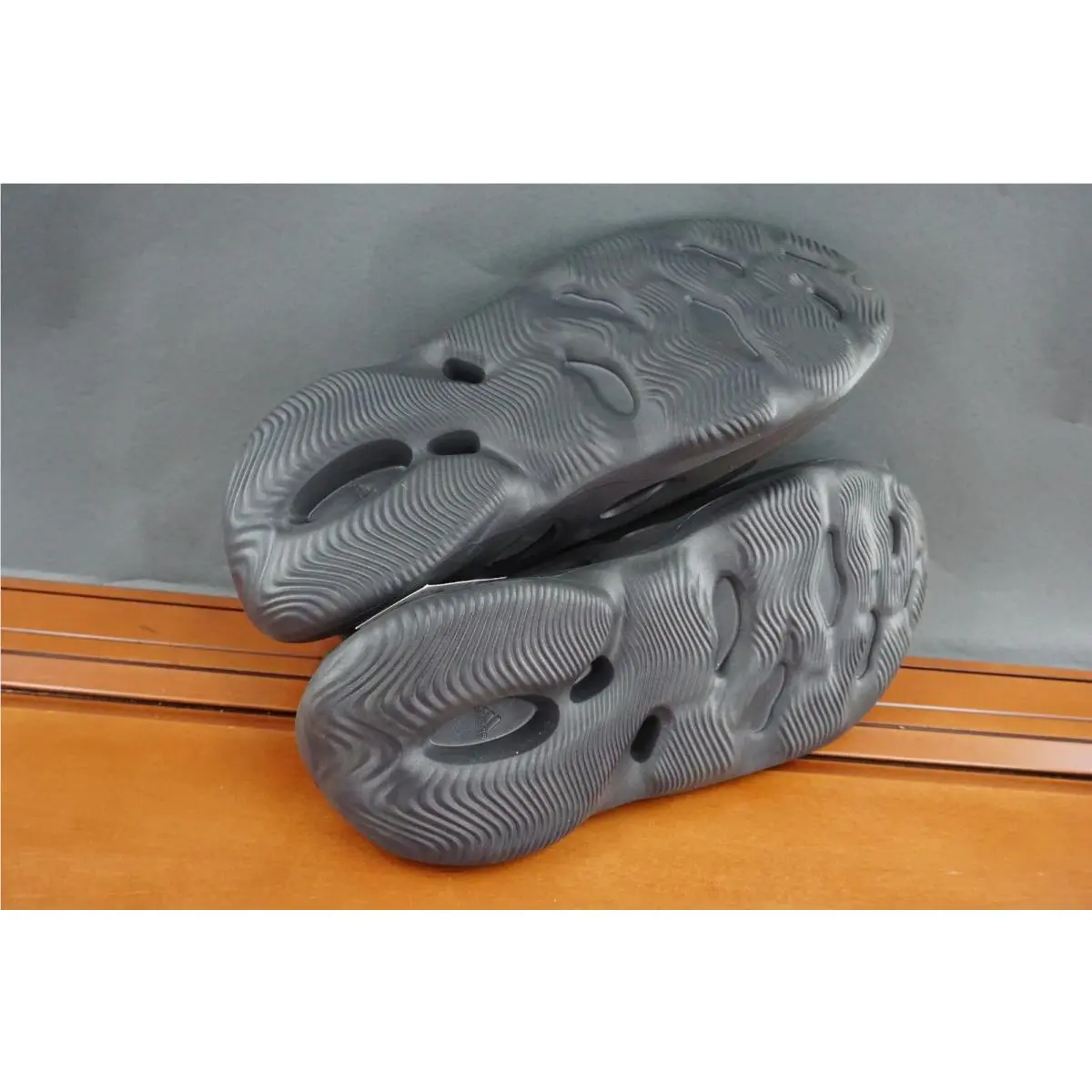 Adidas shoes - adidas Yeezy Foam RNNR - Yeezy Foam RNNR - Black 8
