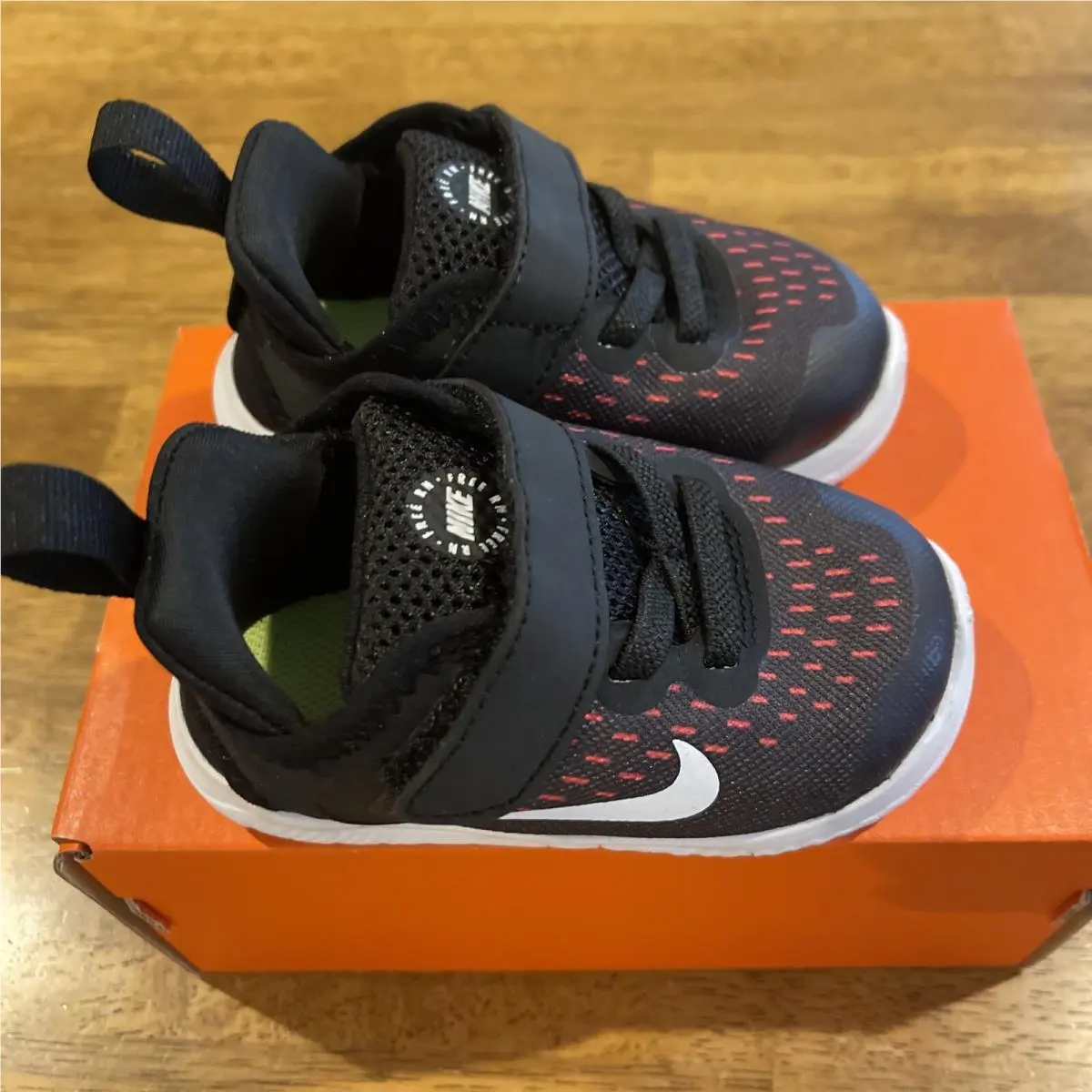Nike shoes - Nike Free RN - Free - Black/White/Pink (UPC: 0886551520040) 2