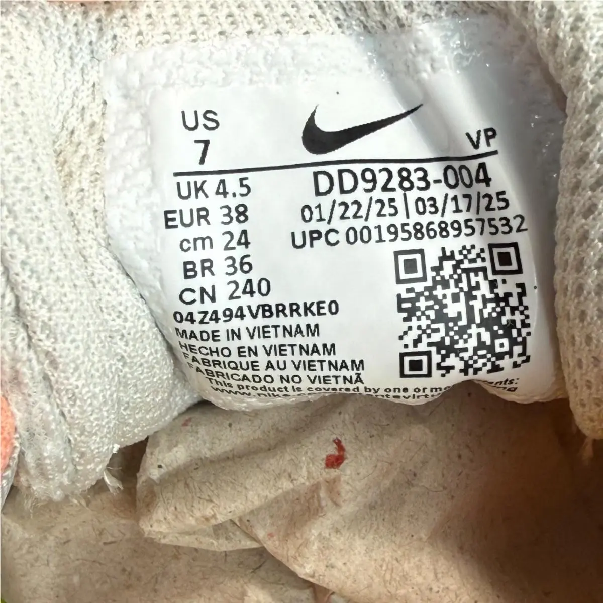 Nike shoes - Nike Flex Run - Flex Run - DD9283-004 - Light Bone/Atomic Green 10