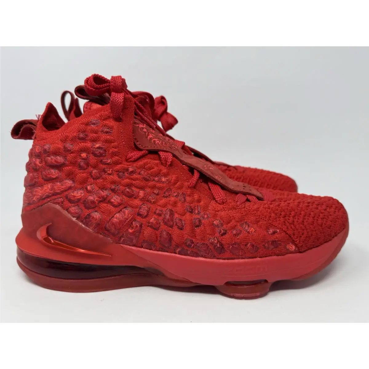 Nike shoes - LeBron 17 - LeBron - BQ5594-600 - University Red 1