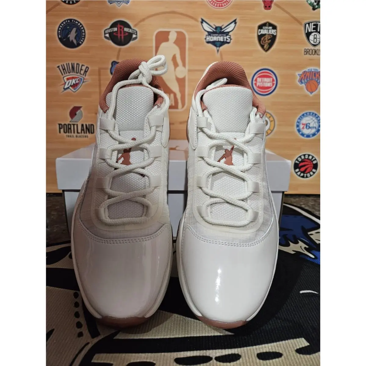 Nike shoes - Air Jordan 11 Low - Air Low - White 3