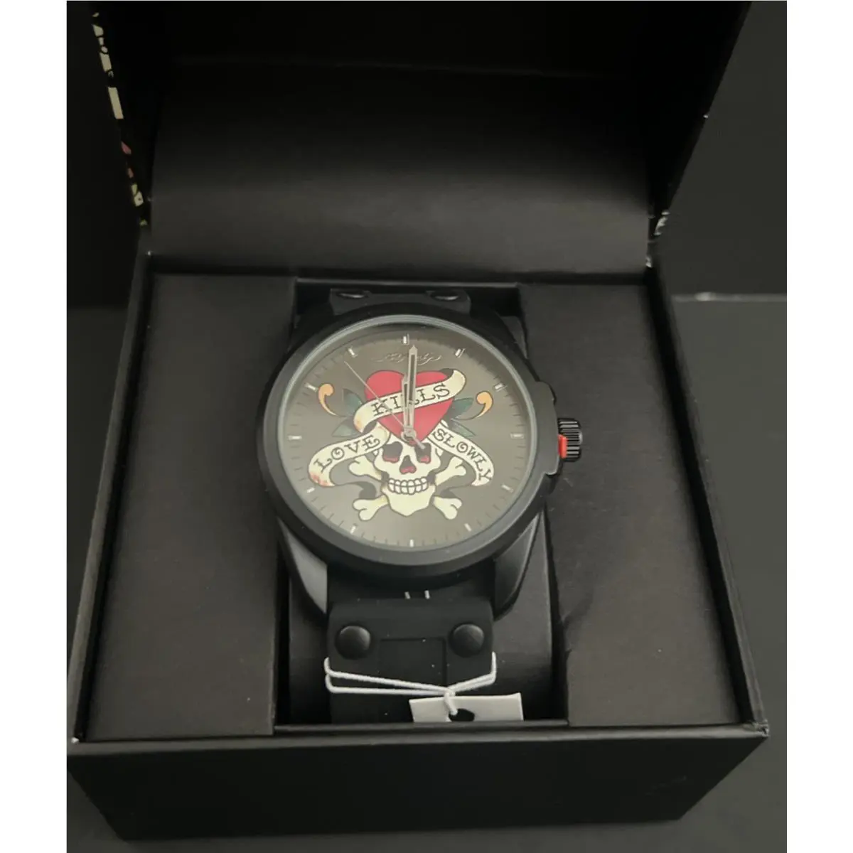 Men`s Watch Ed Hardy Love Kills Slowly Skull Red Heart Black Silicone Wristband